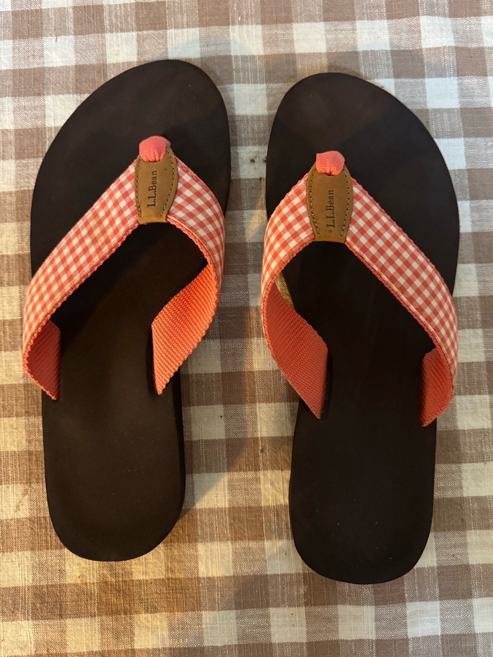L.L. Bean womens pink Gingham Flip Flops